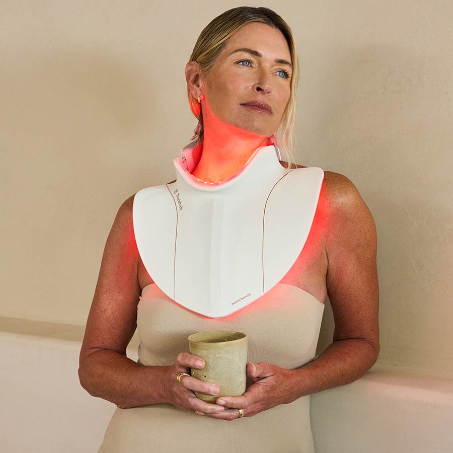 Therabody Neck & Chest LED - zaawansowana terapia światłem LED na szyję i dekolt
